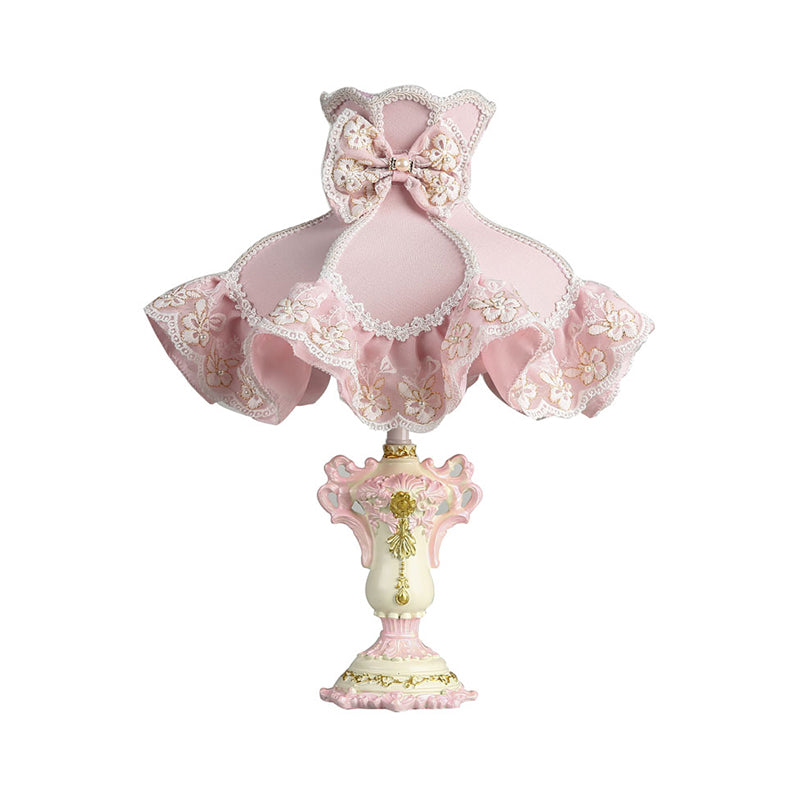 Royal Dress Girl's Bedide Night Lamp Fabric 1 Licht kinderstijltafel Licht met gebeeldhouwde basis in roze