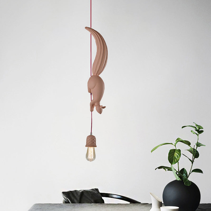 Enfants, bulbe exposé Résine Drop Pendant Single suspension plafond plafond en blanc / noir / brun avec écureuil suivi du concept de pinone