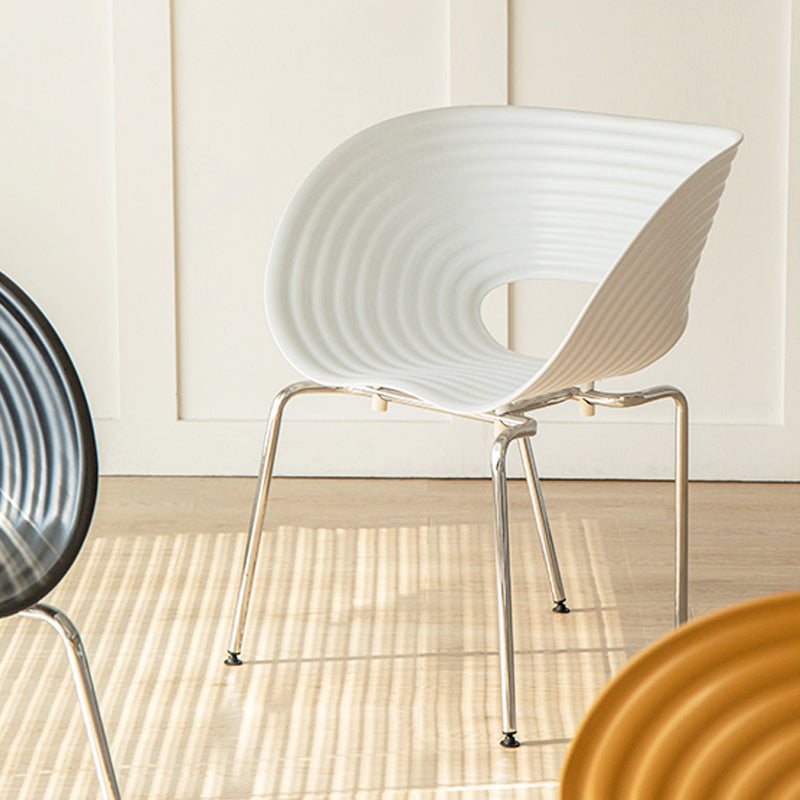Contemporary Plastic Arm Dining Chair in Matte Finish for Home
