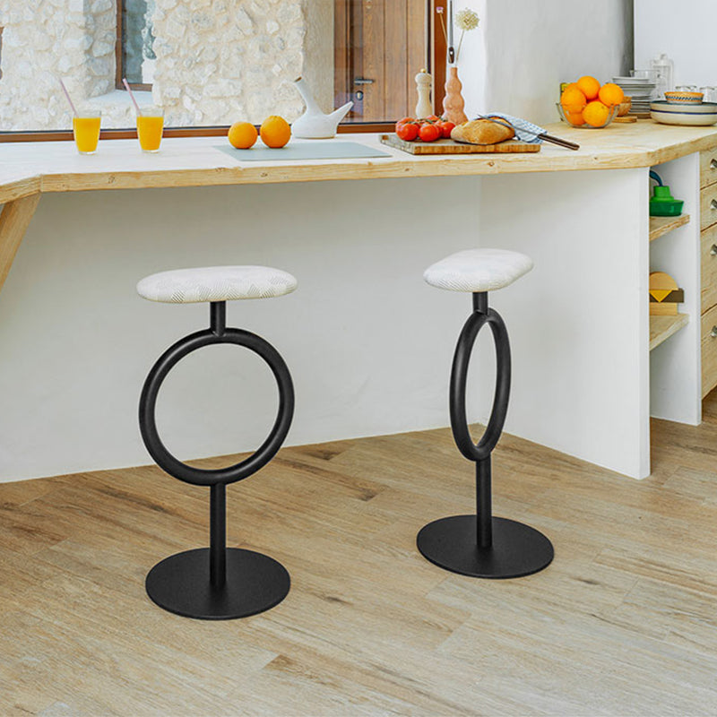 Industrial Low Back Indoor Armless Indoor Bar Stool with Metal Base