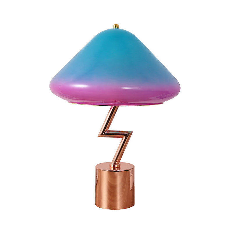Lampada da tavolo a zigzag in oro rosa Macaron Lampada da notte in metallo a 1 luce con paralume in vetro colorato sfumato a campana