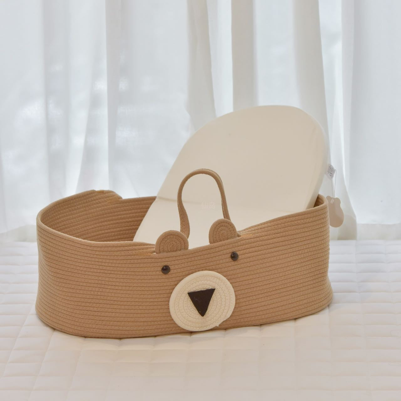 Modern Foldable Cloth Oval Portable Moses Basket without Pad