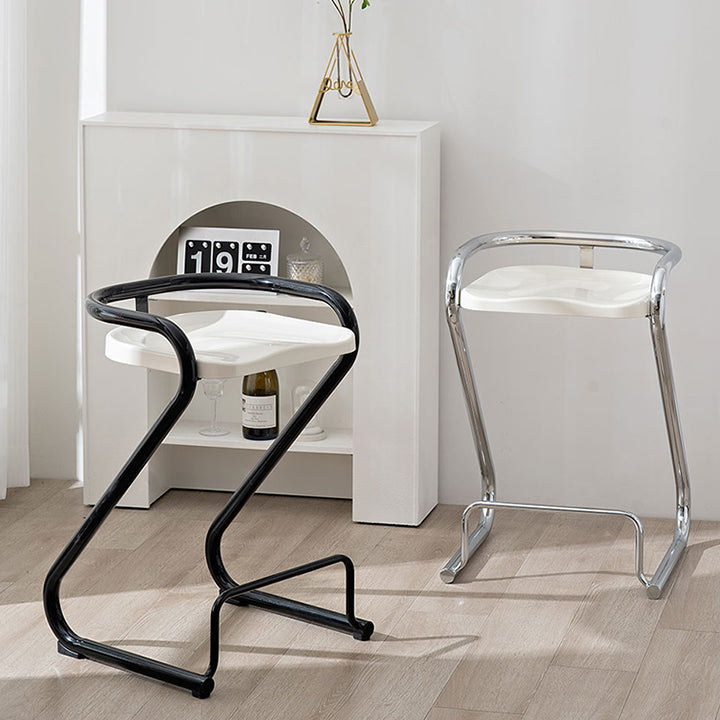 Modern Contoured Seat Low Back Armless Bar Stools with Metal Base