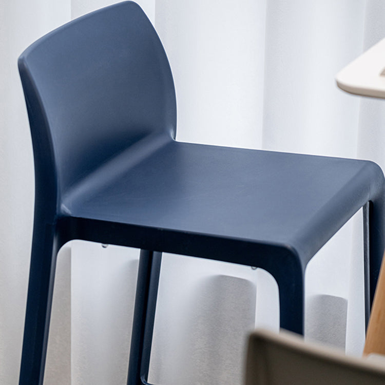 Contemporary Low Back Indoor Plastic Armless Bar Stool with Footrest