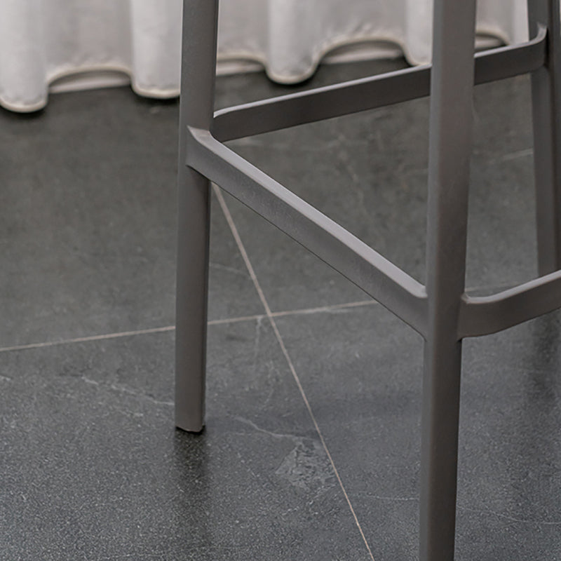 Contemporary Low Back Indoor Plastic Armless Bar Stool with Footrest