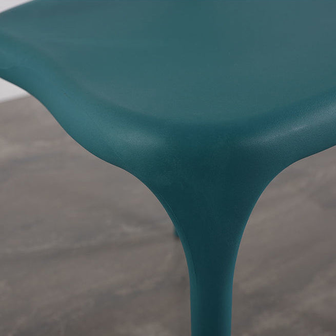 Nordic Stackable Backrest Acrylic Chair with Acrylic Legs for Dining Room
