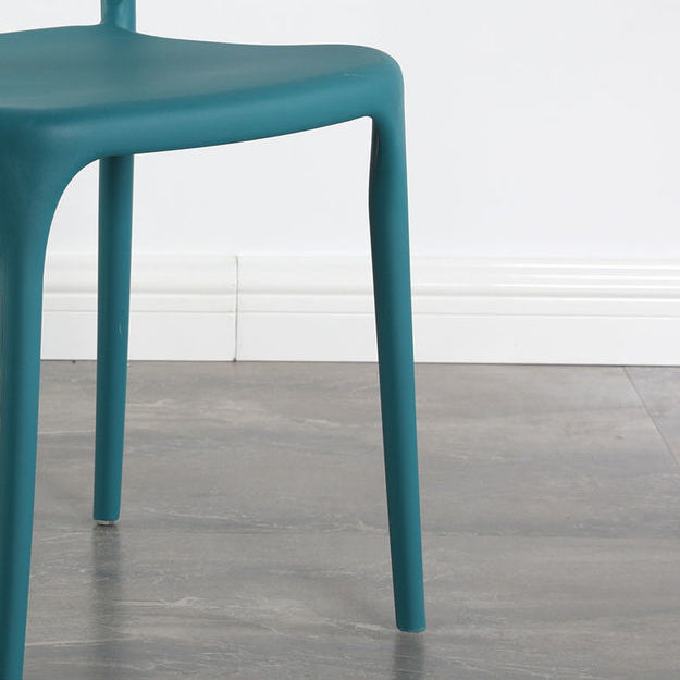 Nordic Stackable Backrest Acrylic Chair with Acrylic Legs for Dining Room