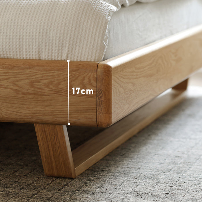 Contemporary Panel Standard Bed Solid Wood Bed with Rectangular Headboard