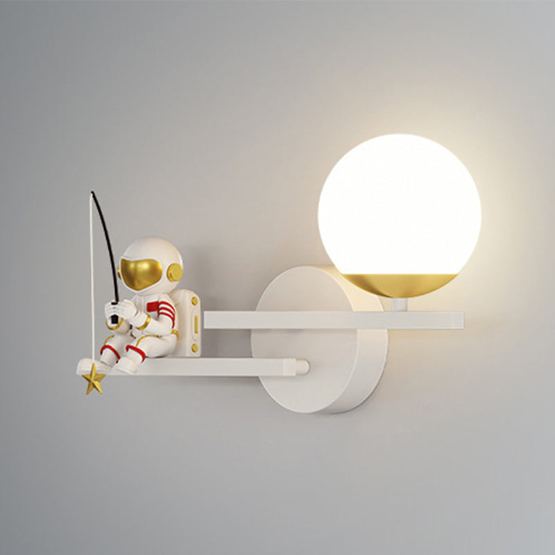 Contemporary Creative Wall Light Fixture Astronaut Wall Light Sconce for Kid's Bedroom