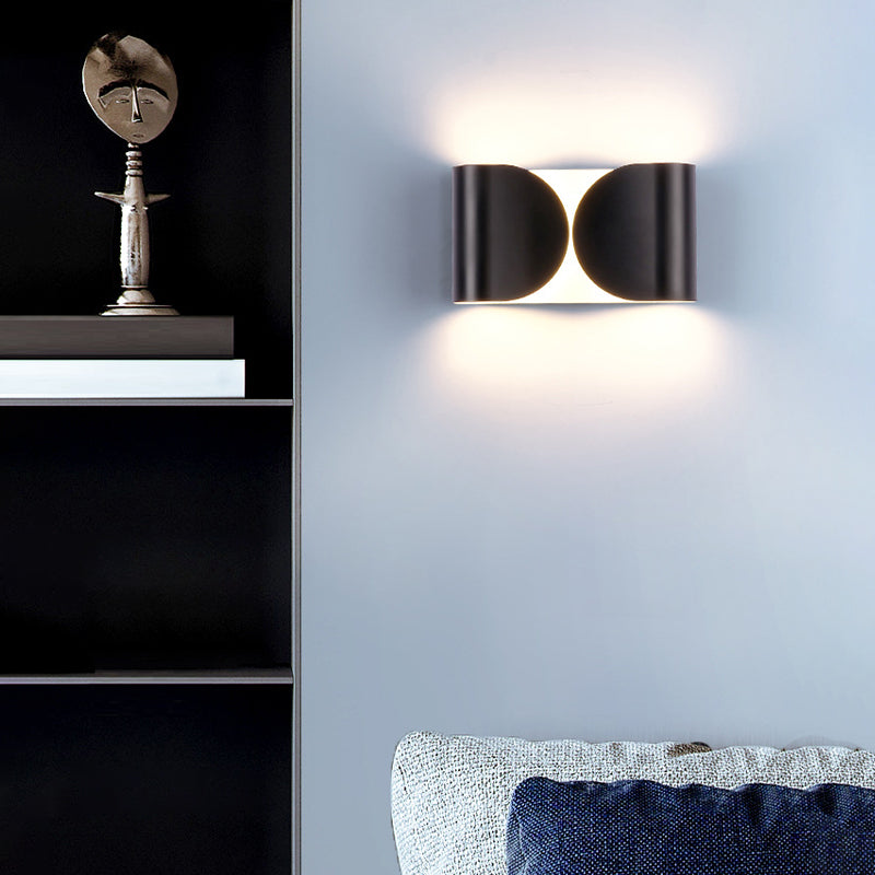 Contemporary Minimalist LED Wall Light Fixture for Sitting Room