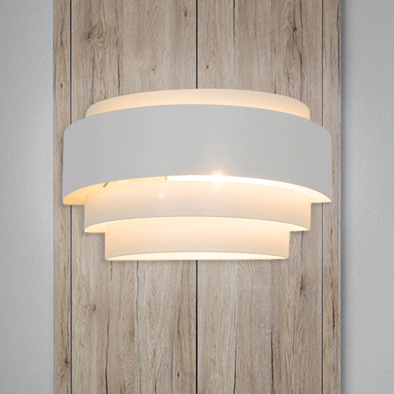 Tiered Wall Sconce Lamp Modern Metal 1 Bulb White Wall Mounted Light with Etched Pattern for Living Room