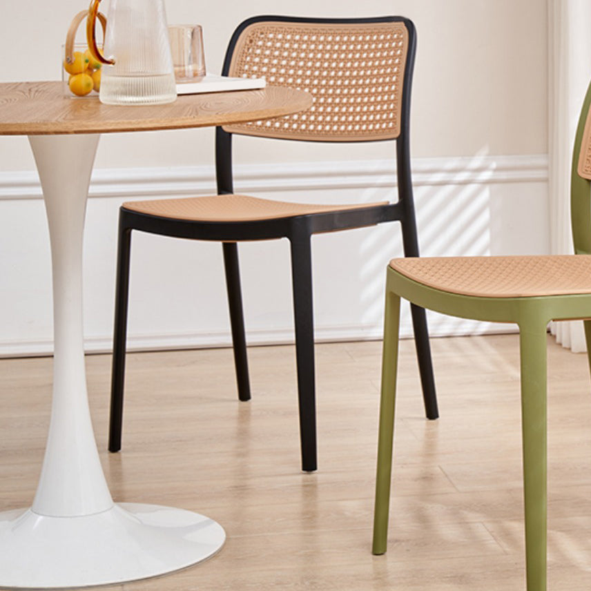 Round Dining Table Modern Natural Wooden Tabletop with Tulip Base