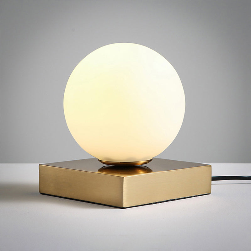Modernisme ronde bal tafellamp wit glas
