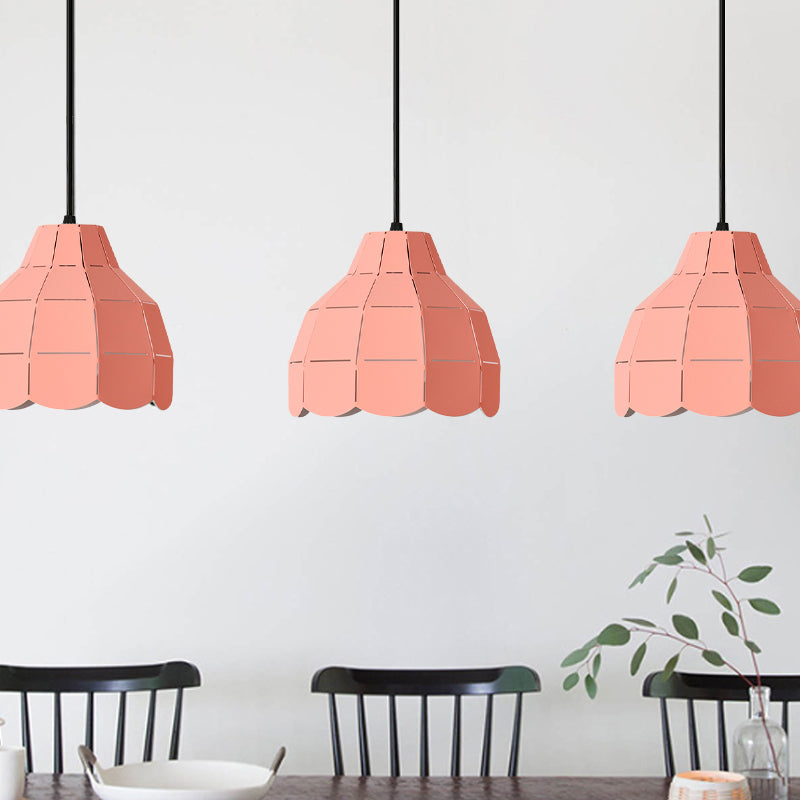 Pink/White/Negro Domo Costilete Costilismo Modernismo 1 Lámpara de colgación de metal claro