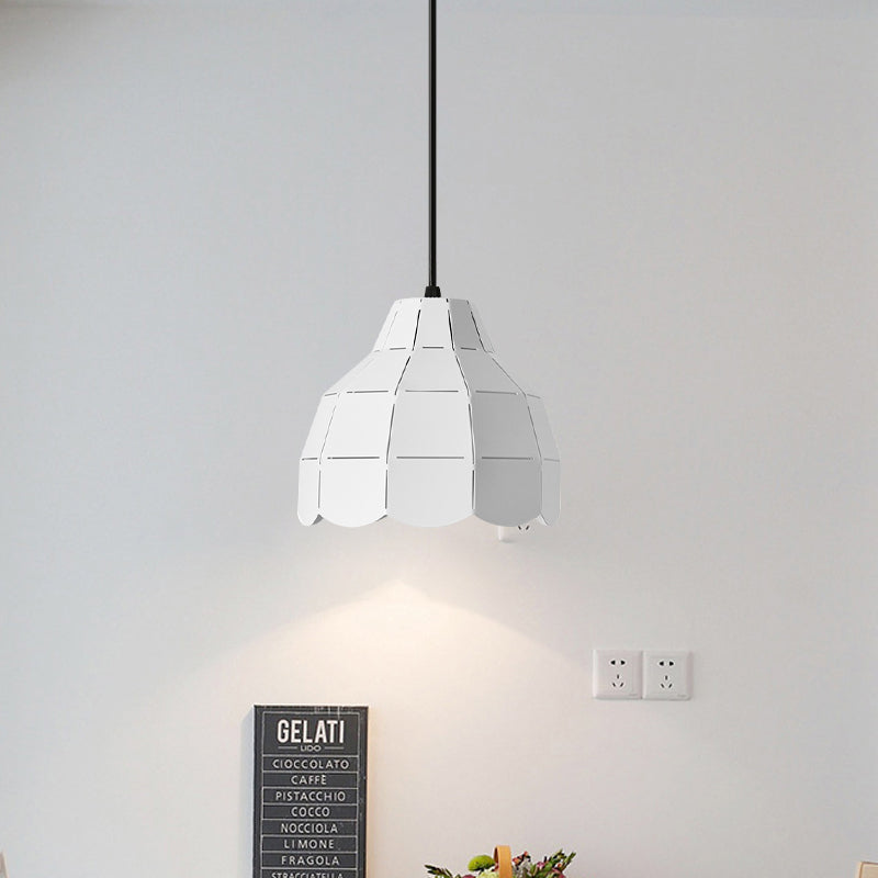 Pink/White/Negro Domo Costilete Costilismo Modernismo 1 Lámpara de colgación de metal claro