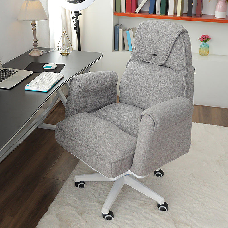 Modern Office Chair Adjustable Seat Height No Distressing Slide Chair with Wheels