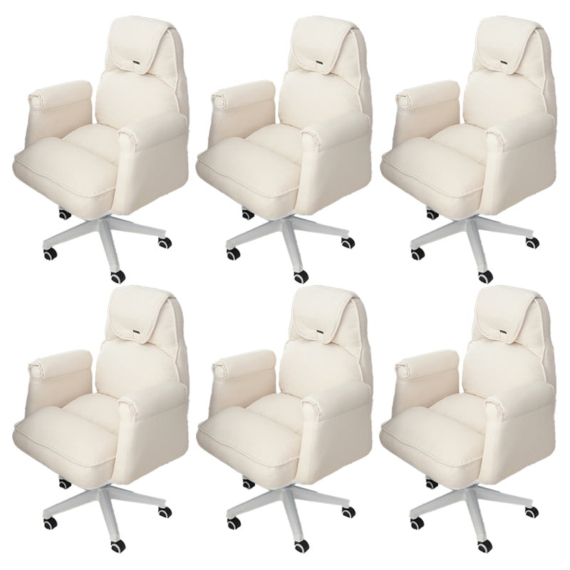 Modern Office Chair Adjustable Seat Height No Distressing Slide Chair with Wheels