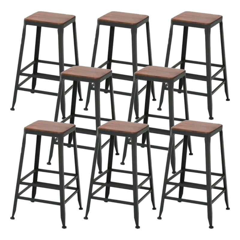 Industrial Metal Legs Indoor Bar Stool Black Base with Footrest