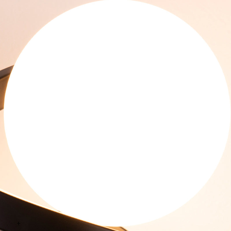 Single Black/Golden Modern Wall Mounted Sconce Glass Shaded Wall Light for Foyer