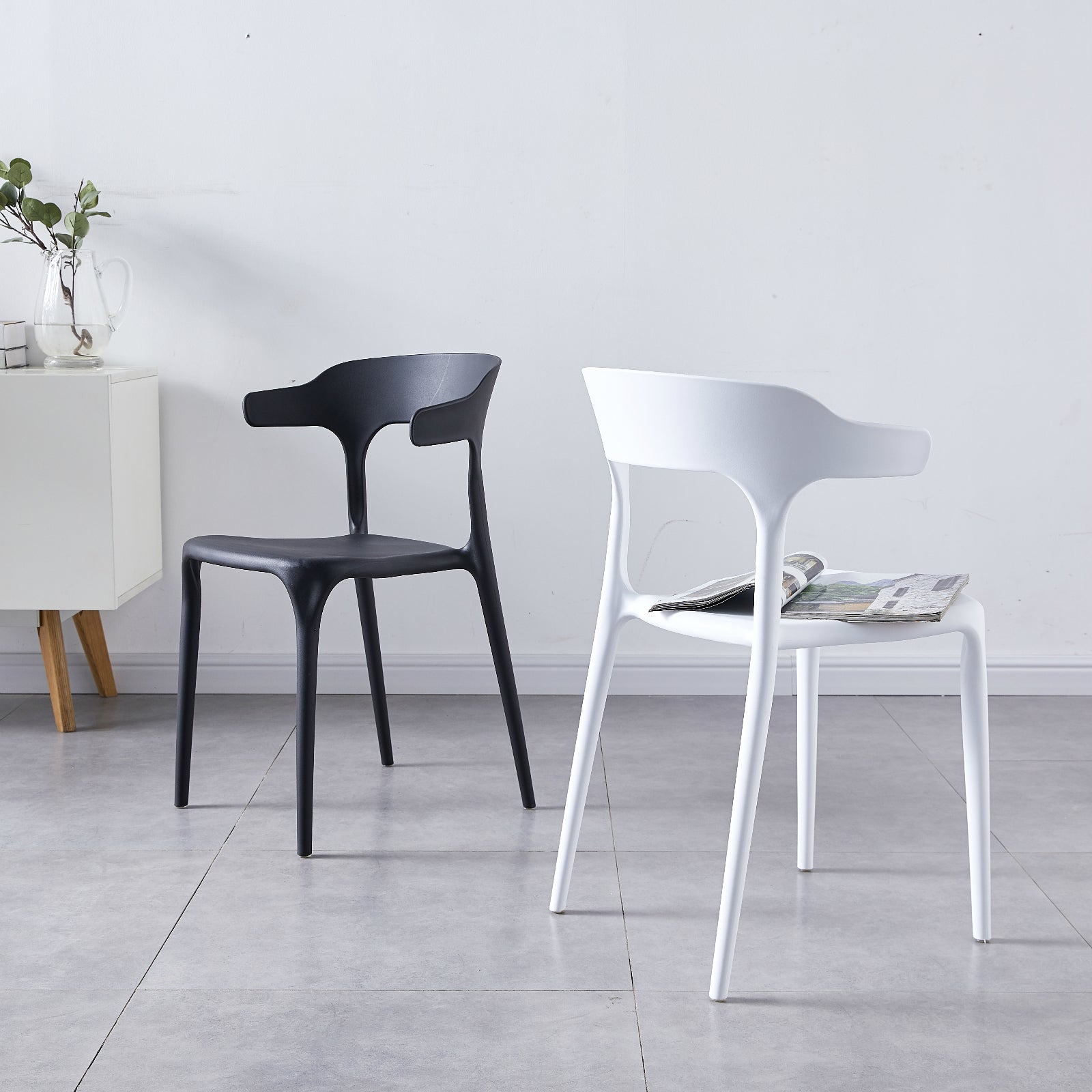 Contemporary Indoor-Outdoor Plastic Open Back Stackable Dining Side Chair