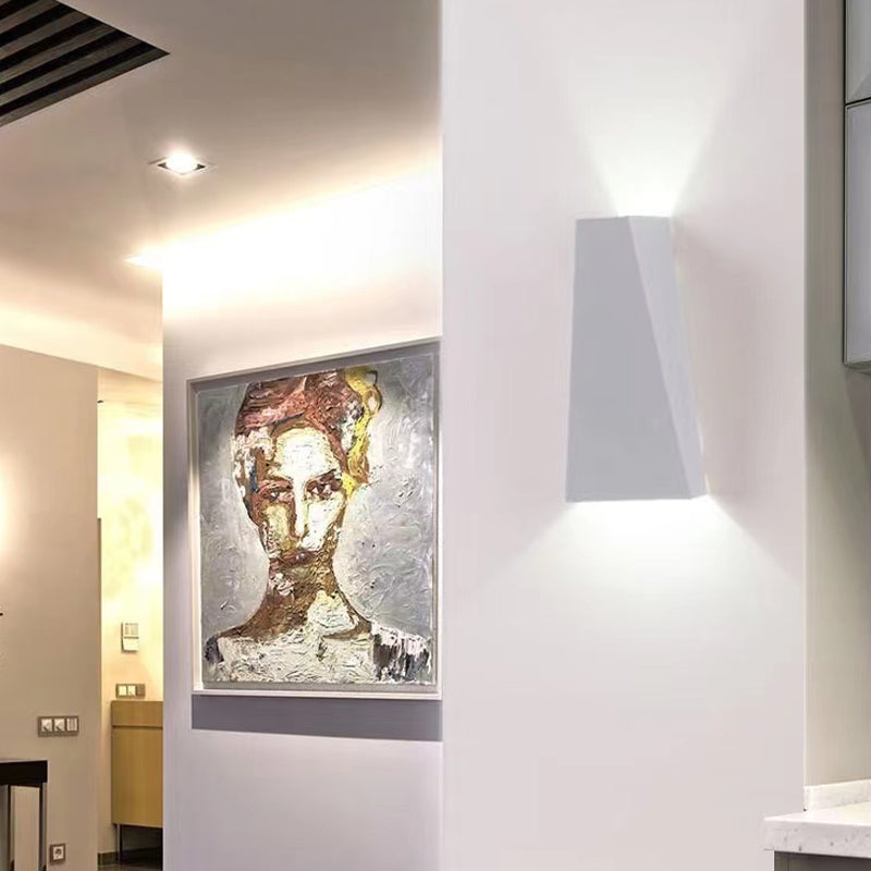 Nordic Style Aluminum Wall Light Trapezoid Shape LED Wall Lamp for Outdoor
