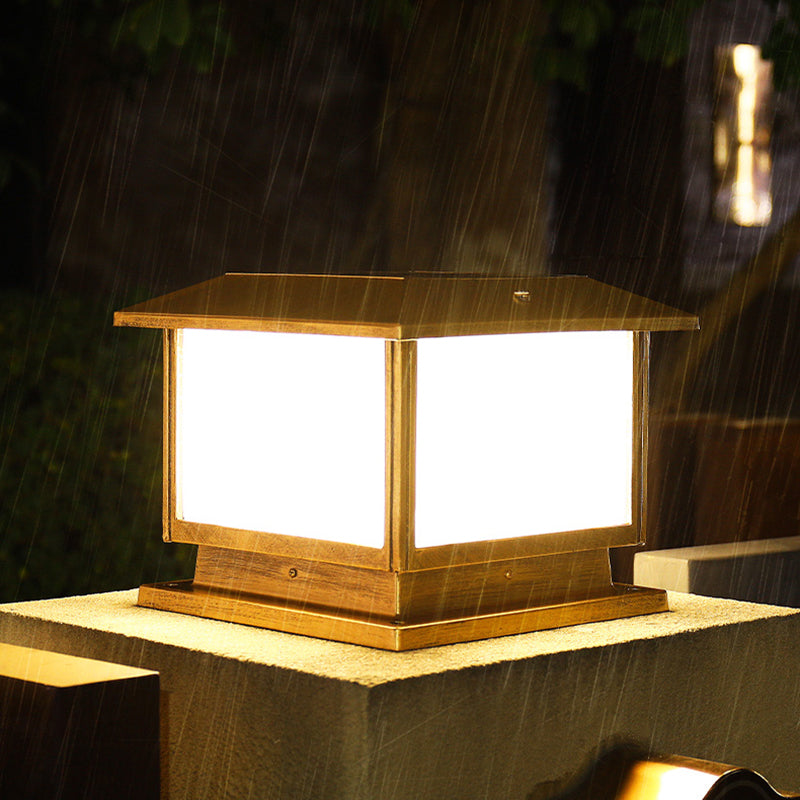 Simple Geometric LED Solar Lighting Fixture with Acrylic Shade for Garden