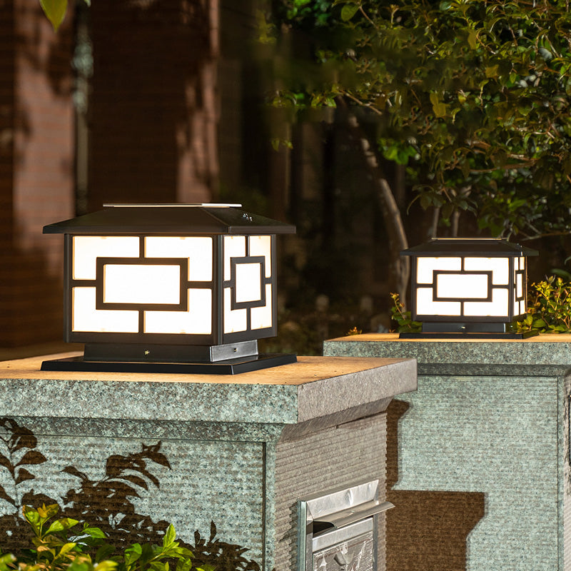 Modern Simple LED Solar Lighting Fixture with Acrylic Shade for Garden