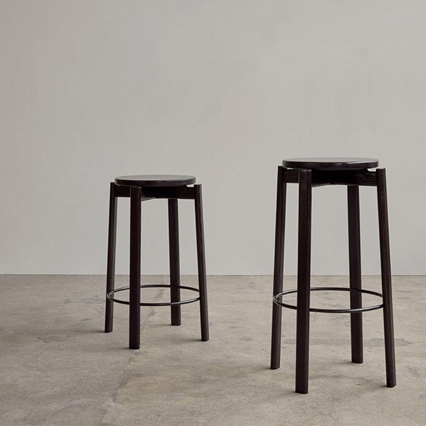 Contemporary 29.5-inch Backless Bar Stool with Solid Wood Base