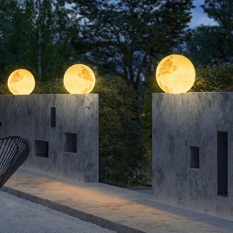 Contemporary Moon Shaped Outdoor Pillar Lamp with Resin for Courtyard