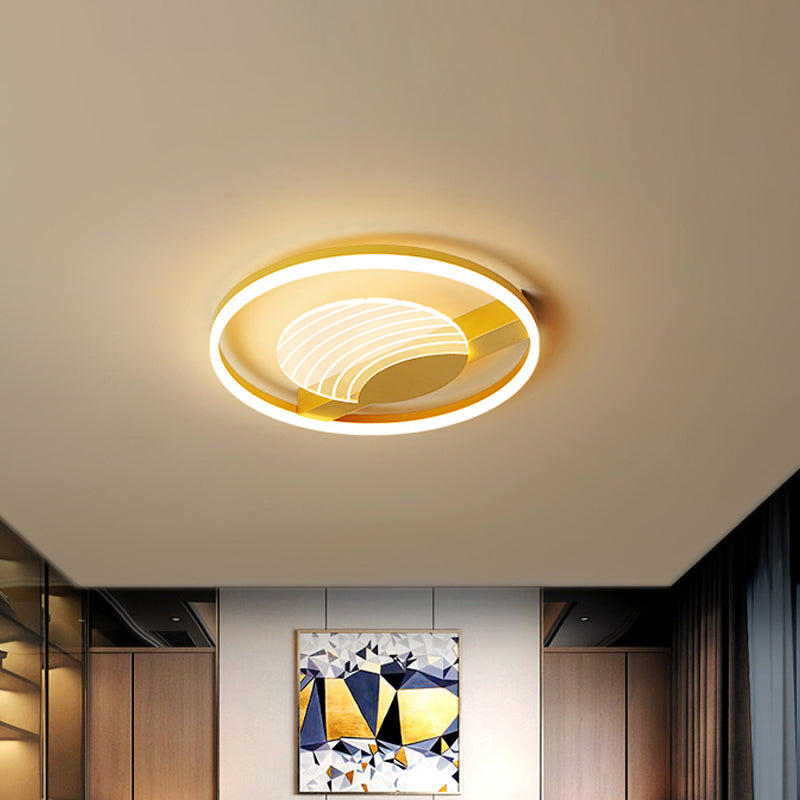Acrylic Circle Flush Mount Lamp Minimalism Black/Gold 16/19.5 Inch Wide LED Ceiling Fixture with Wave Pattern, Warm/White Light