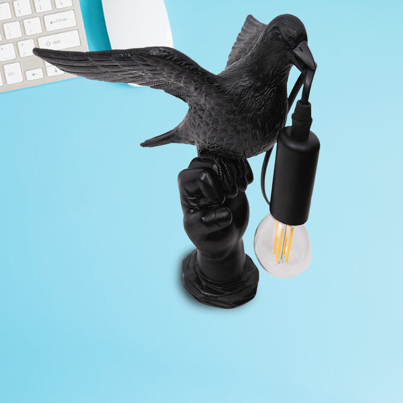 Nordic Style Bird Shaped Desk Light 1 Light Resin Night Table Lamp in White/Black for Bedroom