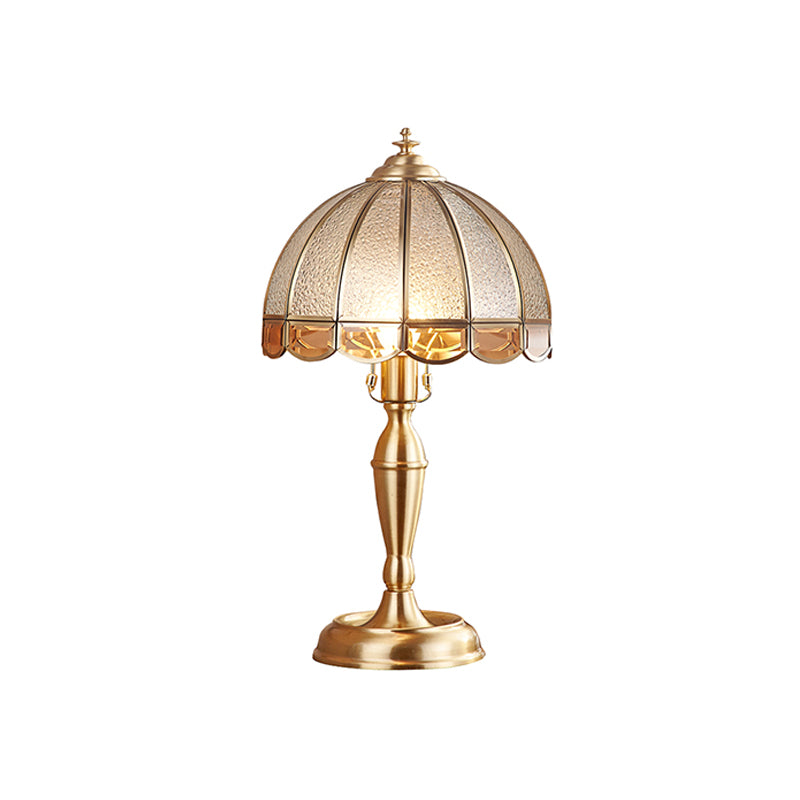 Lampada da tavolo vintage a cupola a 1 luce Lampada da comodino in vetro ad acqua in ottone per soggiorno