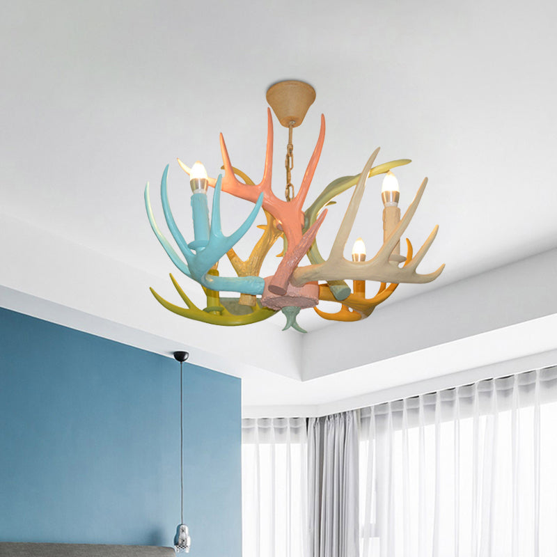 Macaron Antler Plafond Chandelier Résine 4/6 Bulbes Souce-suspension Child Room Light in Blue-Pink-Yellow avec design de bulbe ouvert