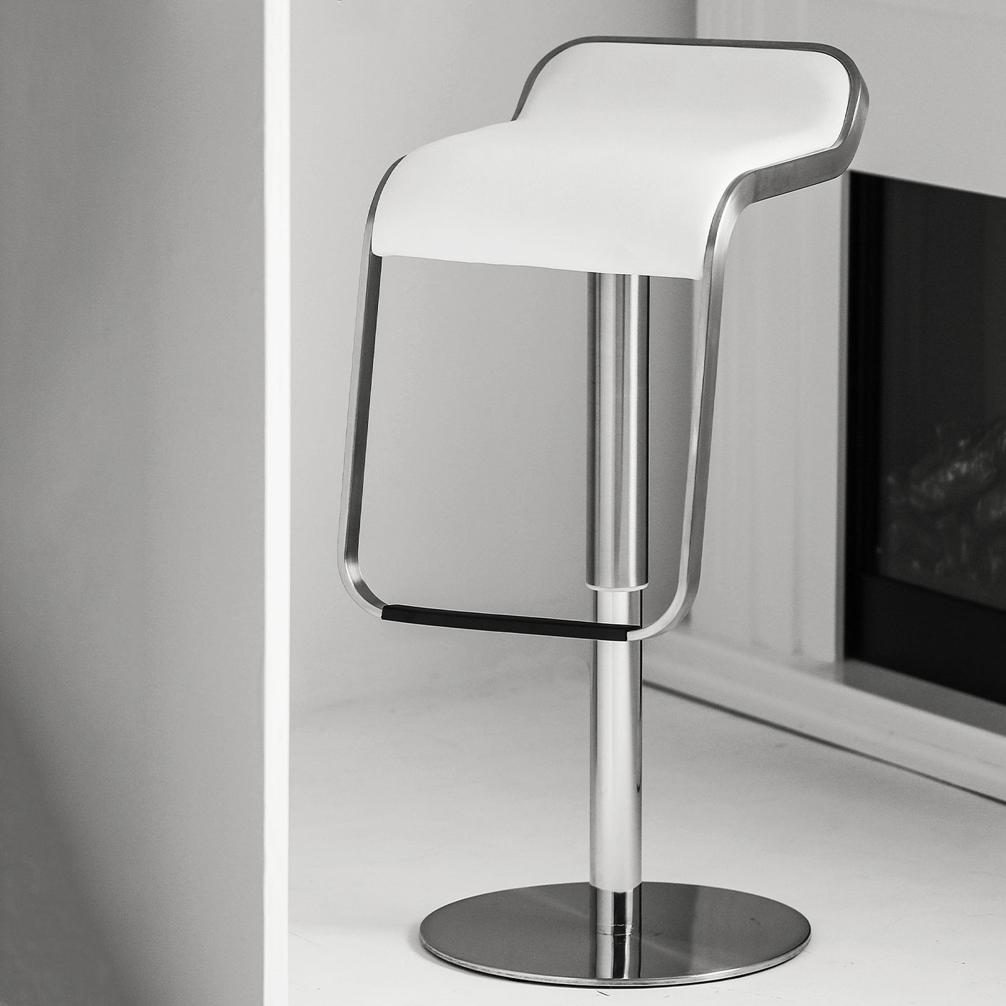 Modern Style Adjustable Backrest Counter Stool with Leather Cushion