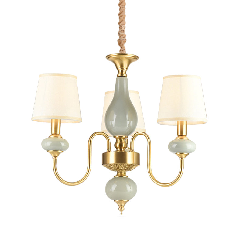 Brass Swooping Braccio lampadario Aiughting Freeture Classic Metal 3 Luci da pranzo Lampada sospesa con tonalità in tessuto a cono