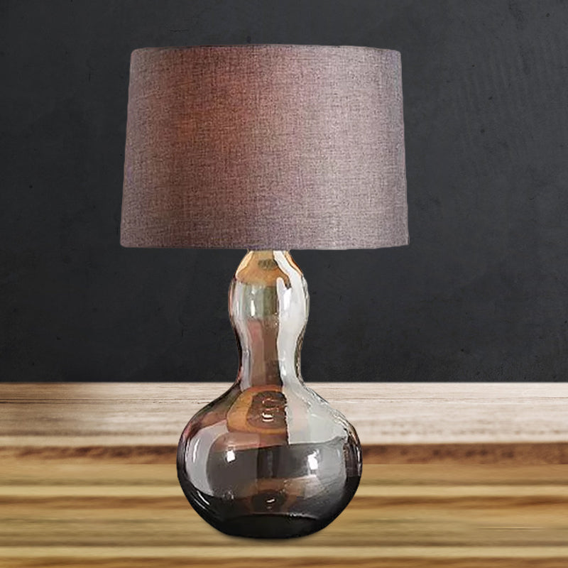 1 tambour de tambour clair table de chevet clair campagne de nuit en tissu marron avec base de gourde en verre fumé