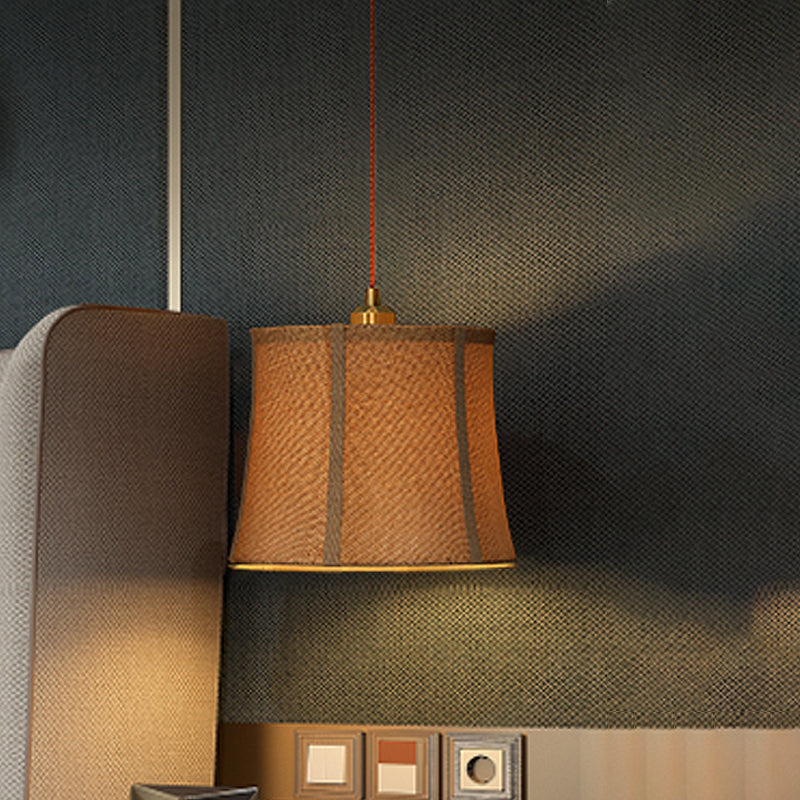 Lámpara colgante de campana de panel marrón tela de campo de 1 cabeza de suspensión de dormitorio