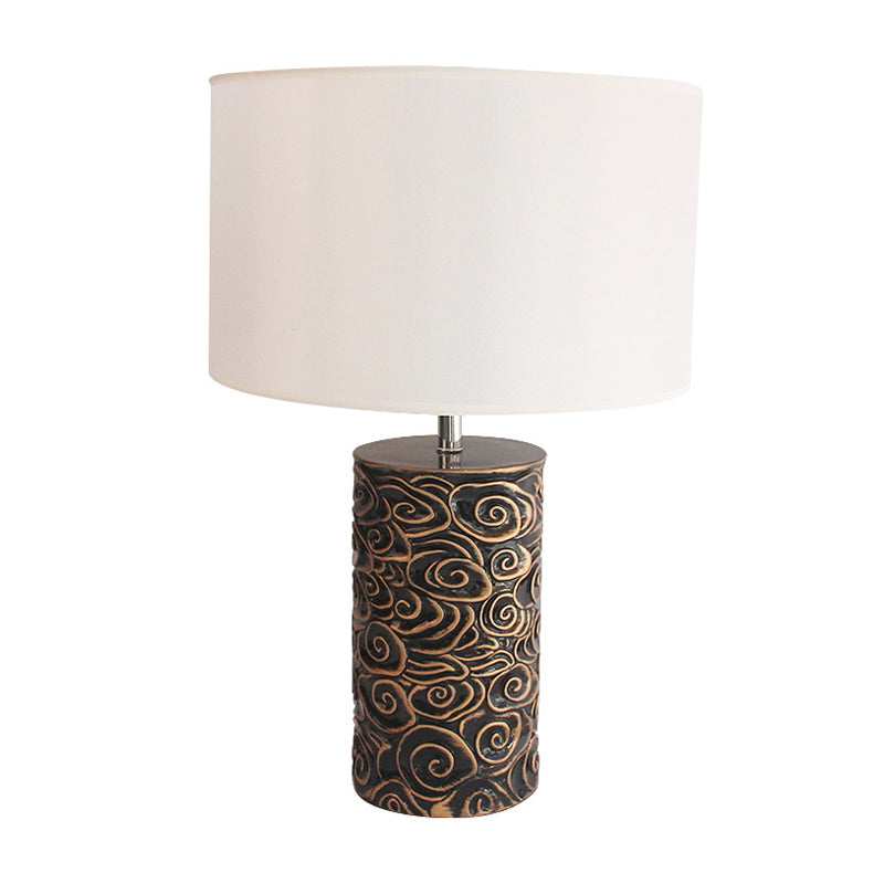 1 Kopfharz Tischbeleuchtung Vintage Bronze Scroll gemustertes Säulen Schlafzimmer Nachtlampe mit runden Stofflampe