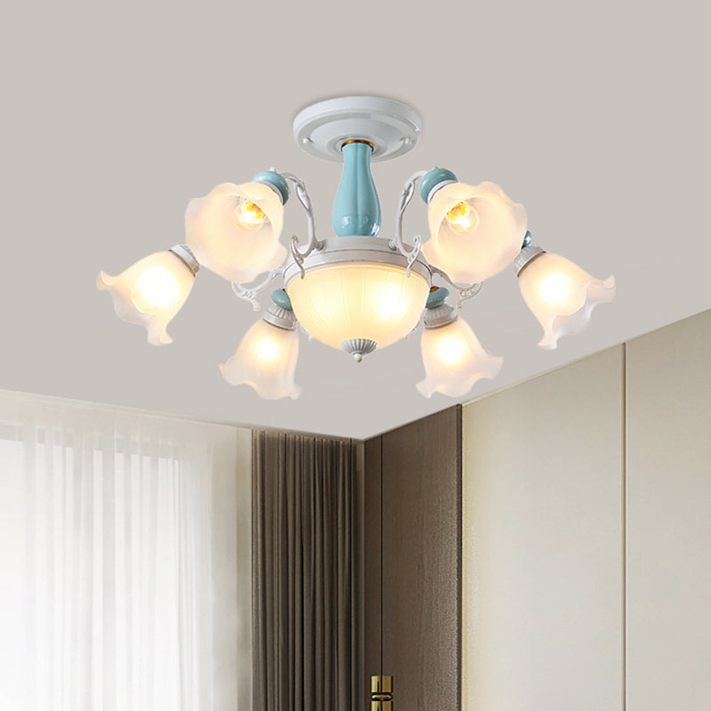 Lámpara de luz de semi descarga de 8 bombas de estilo colonial lámpara de techo de vidrio blanco de flor con detalle de cerámica