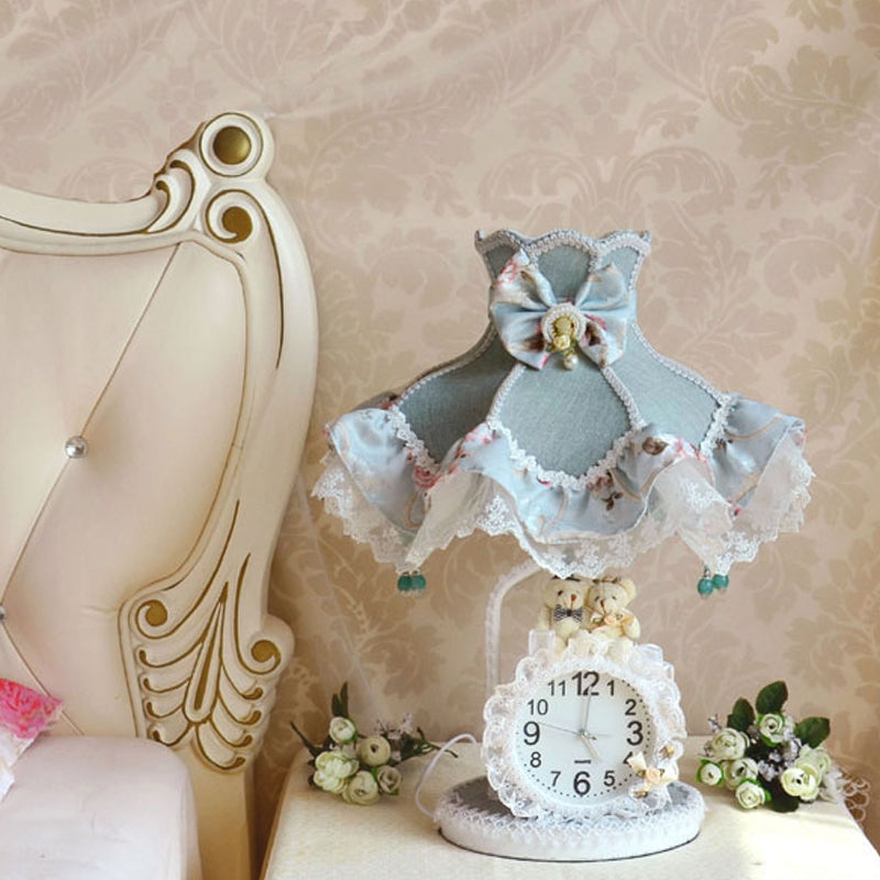 Vestido de princesa Mesa nocturna de tela para niños 1 lámpara de noche de sala de estar de bombilla en Aqua con reloj