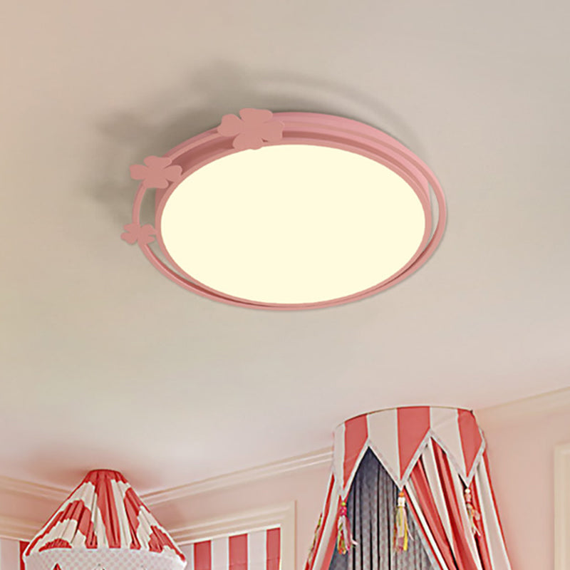 Round Metallic Flush Mount Kids LED Pink Flushmount Light with Clover Deco in White/Warm Light