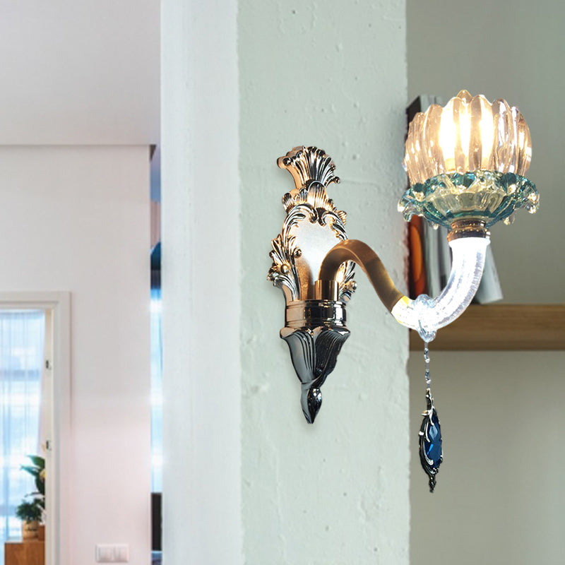 Pronuncia da parete con fiore di cristallo trasparente 1 Bulb soggiorno illuminazione da parete in oro con braccio curvo