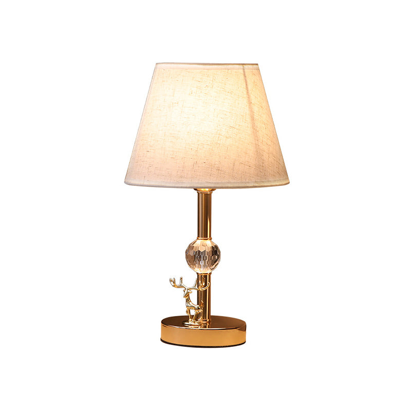 Minimalisme kegel tafellicht 1 kopstoffen nachtlampje in goud met kristal- en hertendecoratie