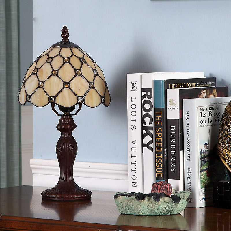Lampada da comodino a lampadina singola Lampada da tavolo in vetro marrone chiaro con perline in stile Tiffany in marrone scuro per camera da letto