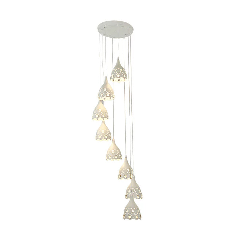 Spiral Multi-plafond Light avec design crevé en fer contemporain 8 lumières lampe de suspension d'escalier en blanc