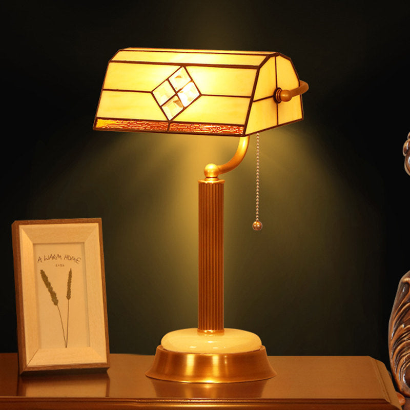Halbpreis-Kettentisch-Lampe Single gelbes Glas Tiffany Nachttischlicht mit Dreharm