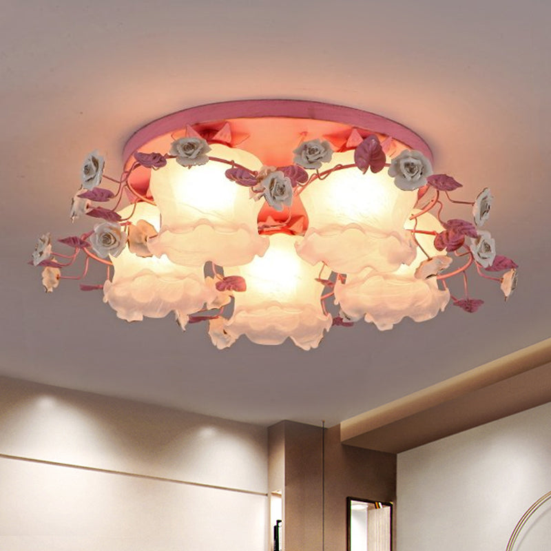 Lampada a soffitto a soffitto a mezza apertura pastorale 3/5 luci glassata in vetro semi di montaggio con ghirlanda di rosa in rosa/blu