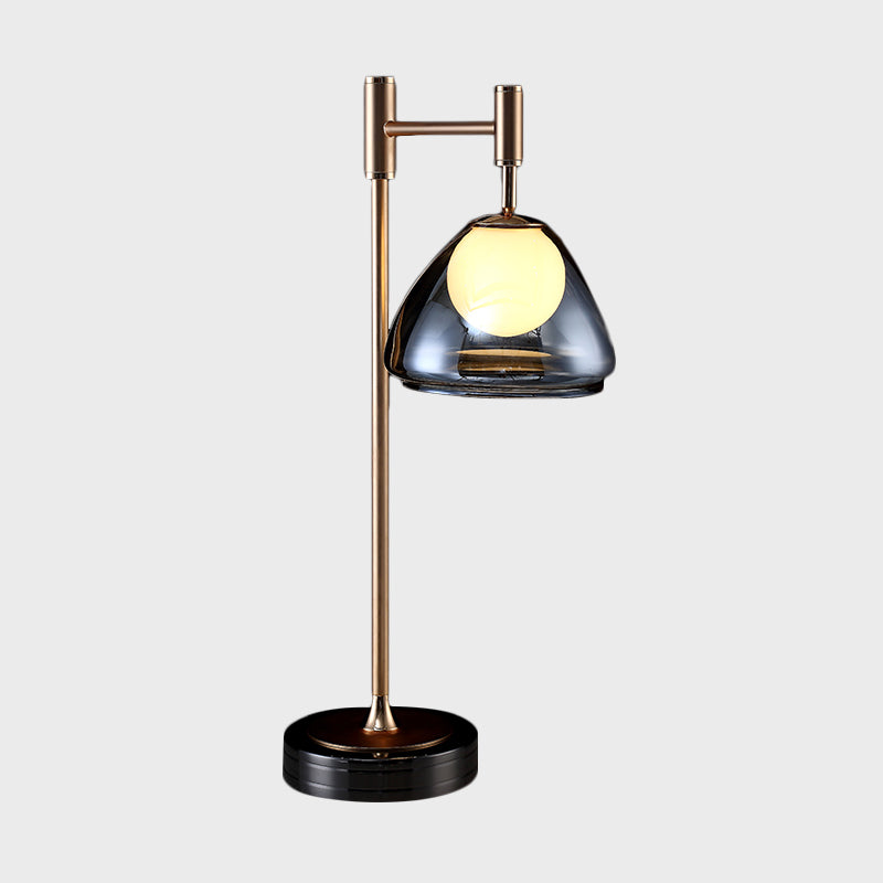 Lampada da comodino conica in ottone, lampada da comodino a LED modernista in vetro grigio fumo/cognac per comodino