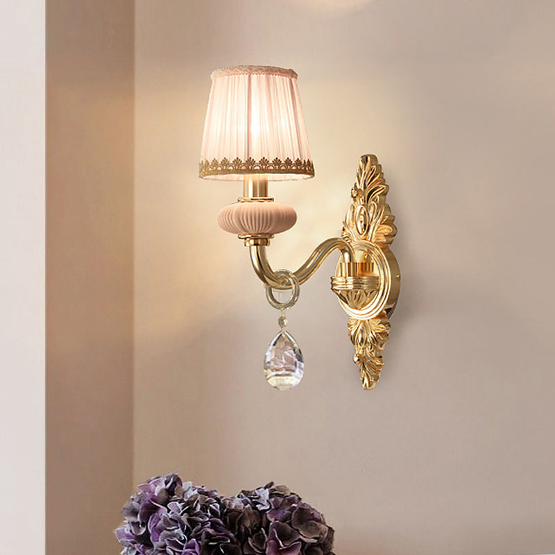 Stof roze wandlichtkegel 1/2-bulb landelijke wandwandverlichtingsarmatuur met heldere kristalval