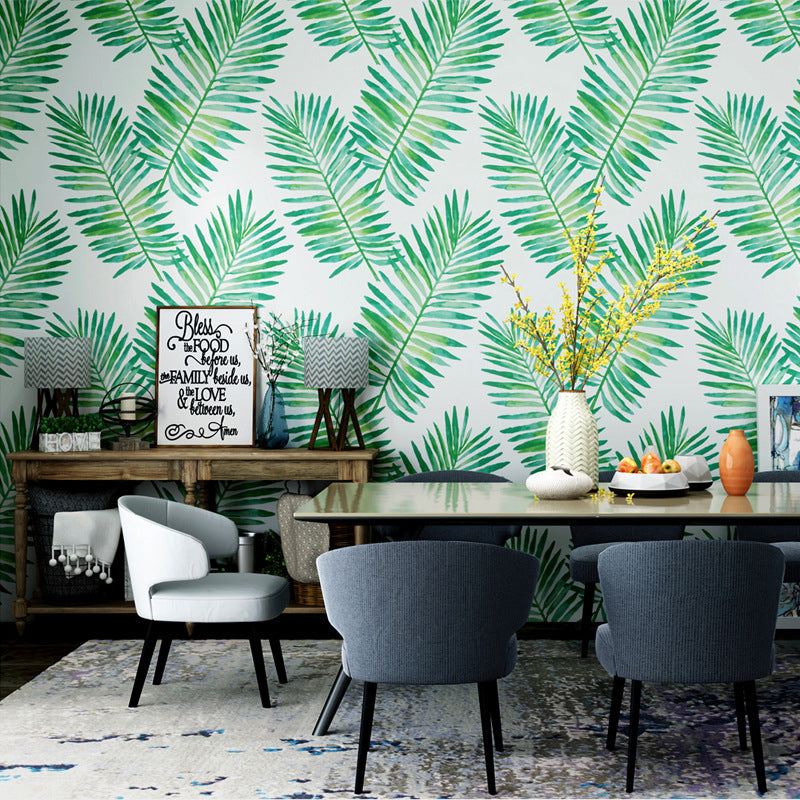 Green and White Banana Leaf Decorative Non-Pasted Wallpaper, 33 ft. x 20.5 in